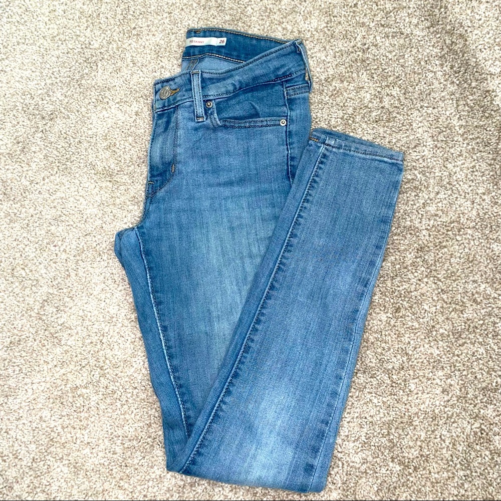 Levi 711 Skinny Jeans